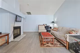 Photo #6: 2533975 Listing