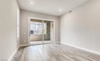 Photo #4: 2533976 Listing 