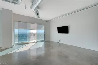 Photo #3: 2534012 Listing