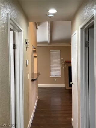 Photo #5: 2534017 Listing 