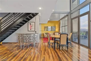 Photo #3: 2534043 Listing 