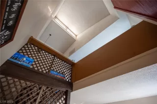 Photo #4: 2534044 Listing 