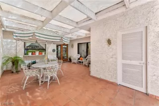 Photo #5: 2534059 Listing 