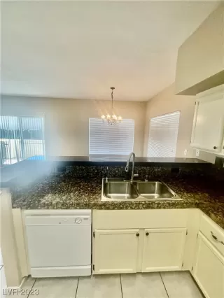 Photo #4: 2534075 Listing 