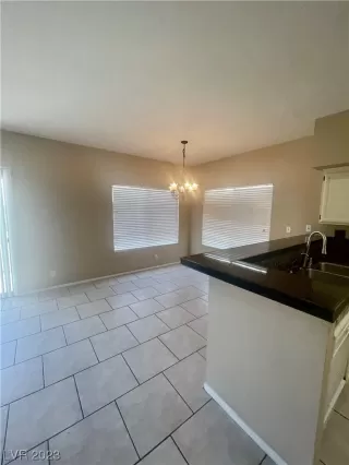 Photo #6: 2534075 Listing 