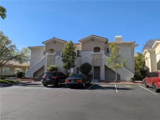 Photo #1: 2534092 Listing