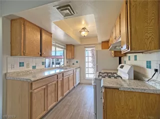 Photo #1: 2534168 Listing 