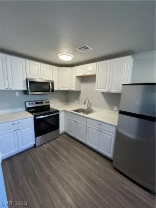 Photo #1: 2534212 Listing