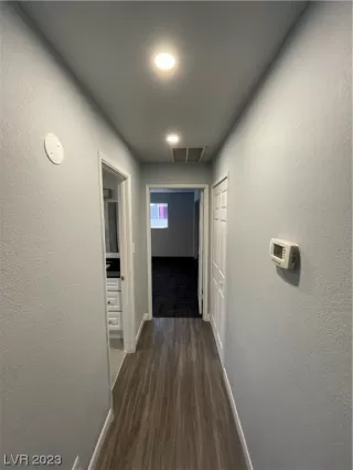 Photo #4: 2534212 Listing