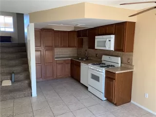 Photo #2: 2534281 Listing 