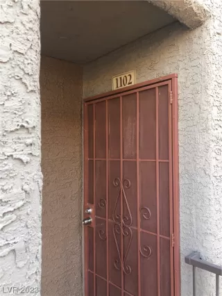 Photo #1: 2534312 Listing 