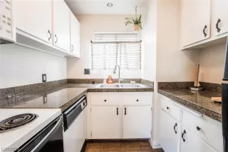 Photo #2: 2534315 Listing