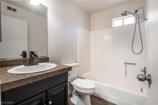 Photo #5: 2534315 Listing