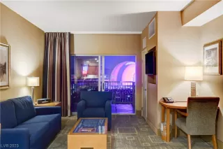 Photo #6: 2534335 Listing