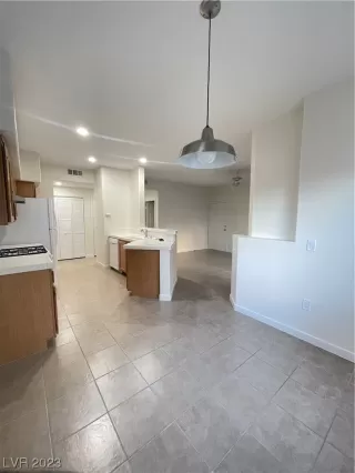 Photo #5: 2534349 Listing 