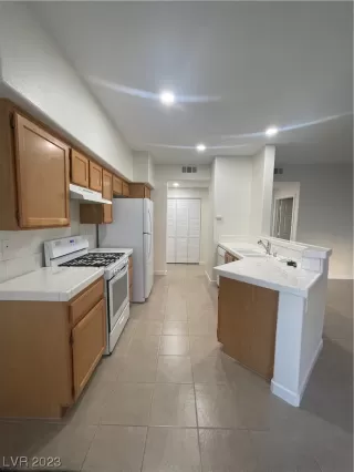 Photo #6: 2534349 Listing 