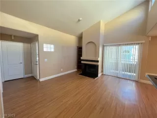Photo #1: 2534353 Listing