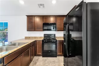 Photo #2: 2534395 Listing 