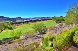 Photo #2: 2534482 Listing