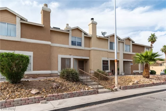 MLS: 2534483 Condo For Sale