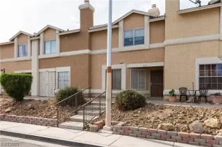 Photo #1: 2534483 Listing