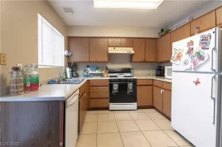 Photo #6: 2534483 Listing