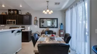 Photo #4: 2534507 Listing