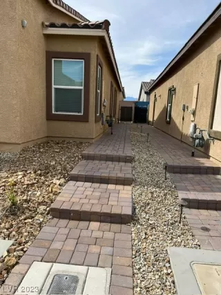 Photo #1: 2534510 Listing 