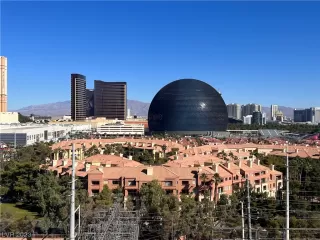 Photo #2: 2534537 Listing