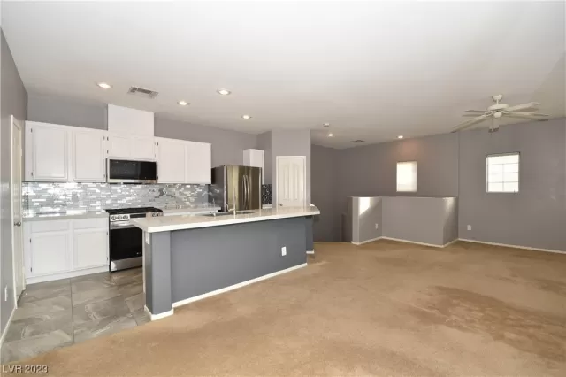 MLS: 2534588 Condo For Sale