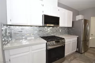 Photo #2: 2534588 Listing 
