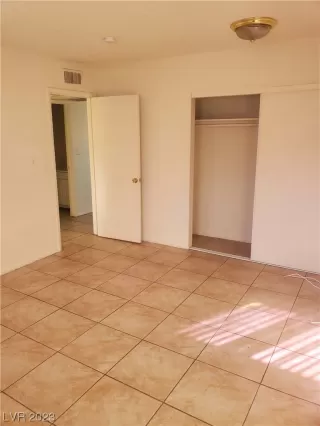 Photo #1: 2534622 Listing 