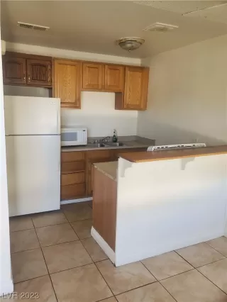 Photo #4: 2534622 Listing 