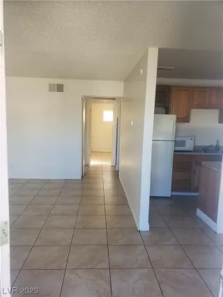 Photo #6: 2534622 Listing 