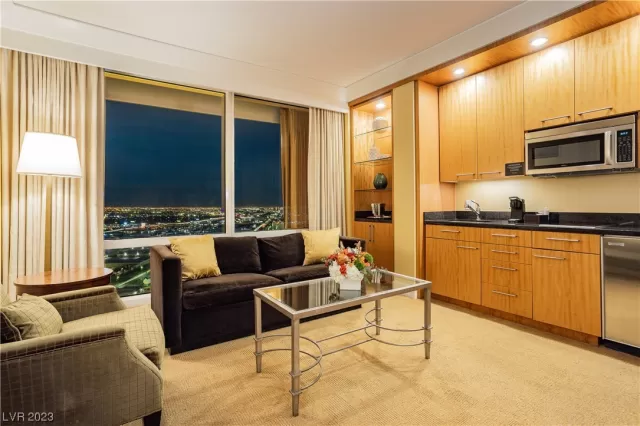 MLS: 2534647 Condo For Sale