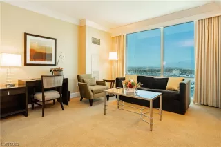 Photo #5: 2534647 Listing