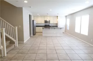 Photo #3: 2534677 Listing 