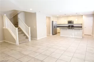 Photo #4: 2534677 Listing 