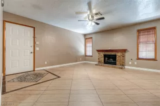 Photo #2: 2534698 Listing