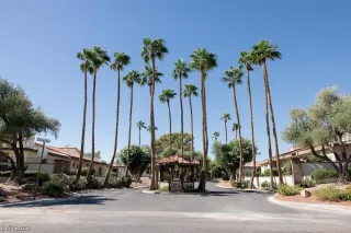 Photo #1: 2534726 Listing 