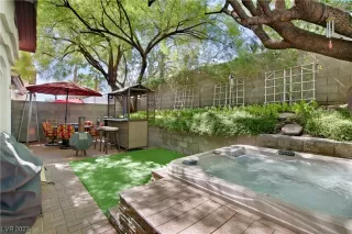 Photo #3: 2534747 Listing