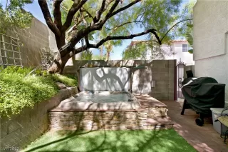 Photo #4: 2534747 Listing