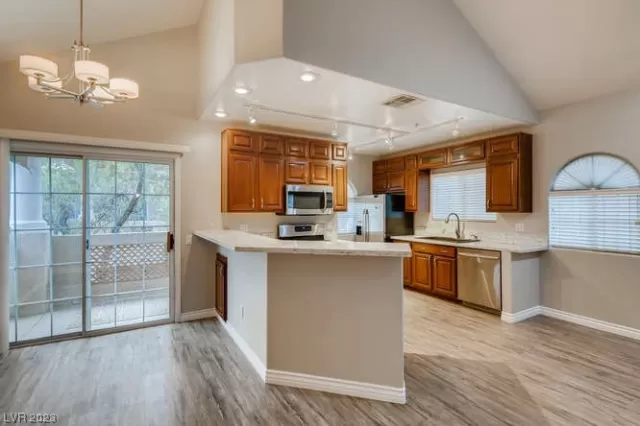 MLS: 2534780 Condo For Sale