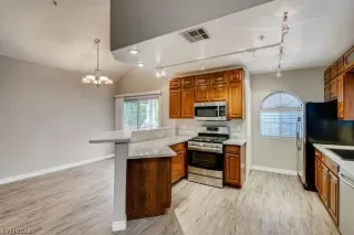 Photo #3: 2534780 Listing 