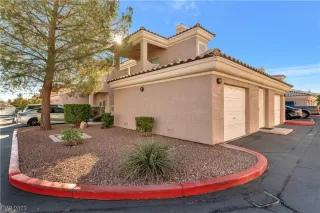 Photo #5: 2534786 Listing