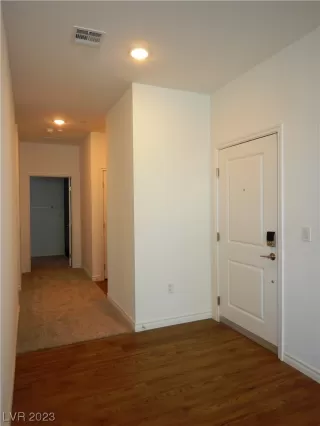 Photo #4: 2534800 Listing 