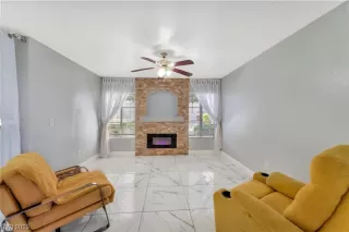 Photo #6: 2534806 Listing