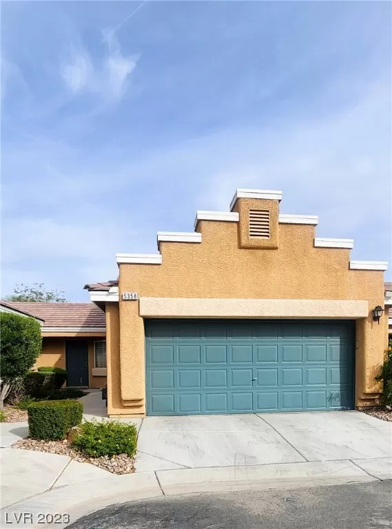 MLS: 2534809 Condo For Sale