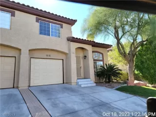 Photo #1: 2534820 Listing 