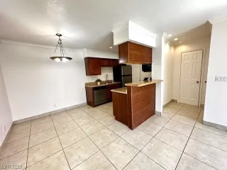 Photo #1: 2534833 Listing 